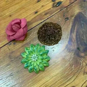 Vintage flower brooches green leather red brown beaded
